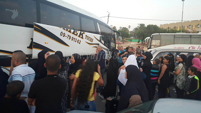 بالصور: عودة الفوج الثالث من معتمري مدينة يافا إلى ديارهم سالمين 